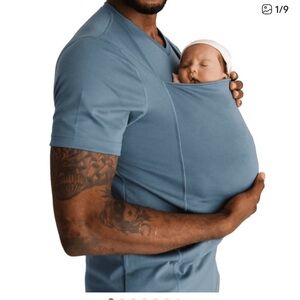 Lalabu men’s baby carrying tee.